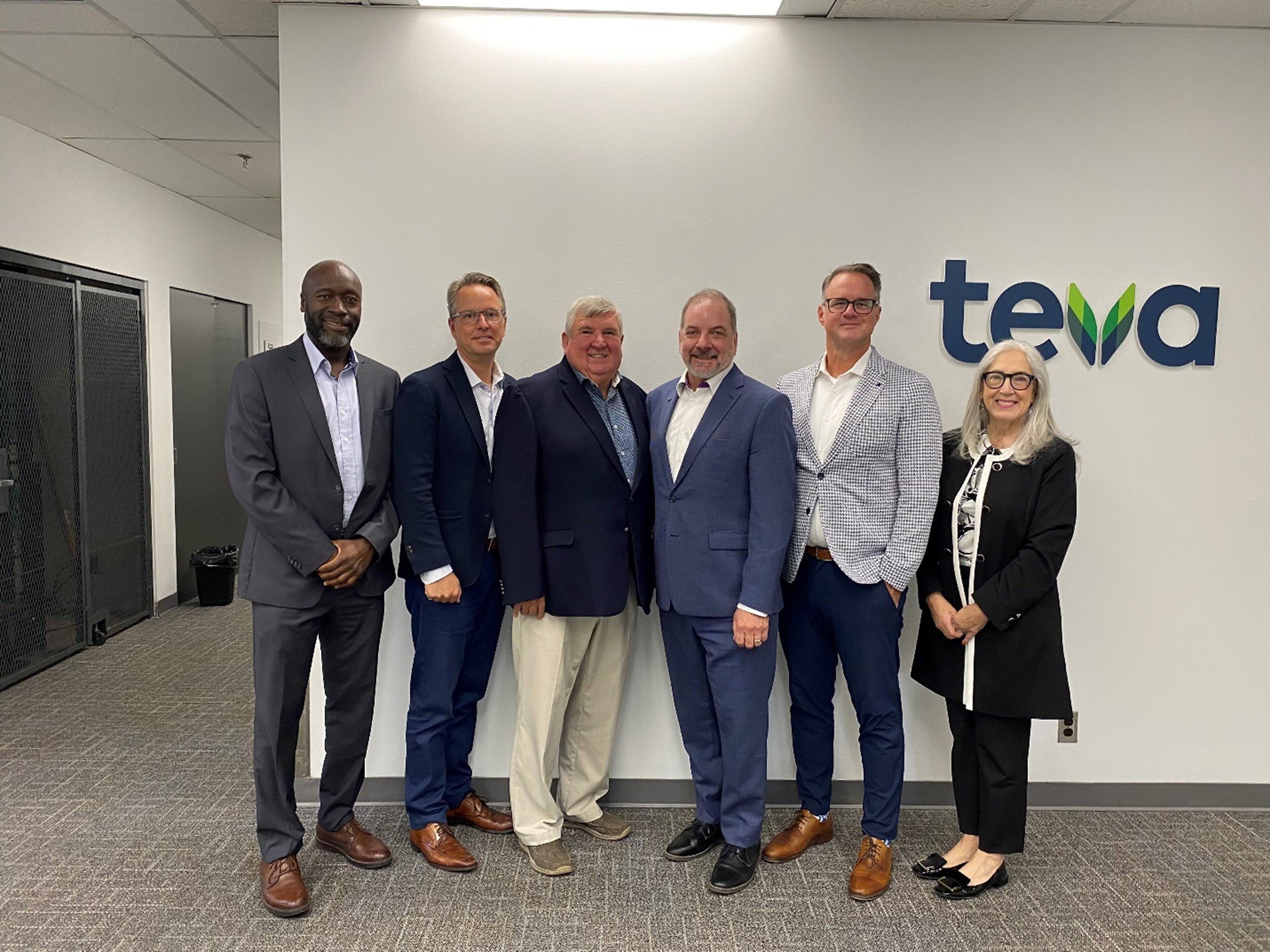 Government Tour of Teva Canada&rsquo;s Stouffville Manufacturing Facility Showcases Pharmaceutical Capabilities and Underscores Economic Value to Canada.jpg